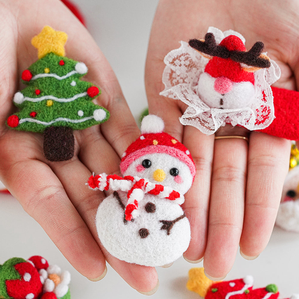 Christmas Brooches & Hair Clip Needle Felting Kit